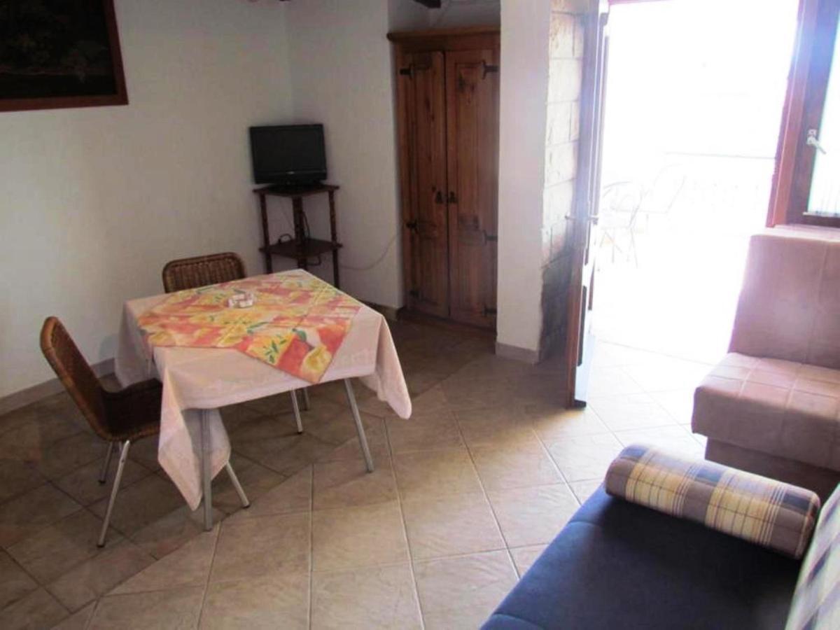 Apartment Anton Makarska