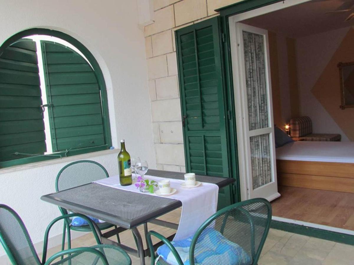 Apartment Anton Makarska