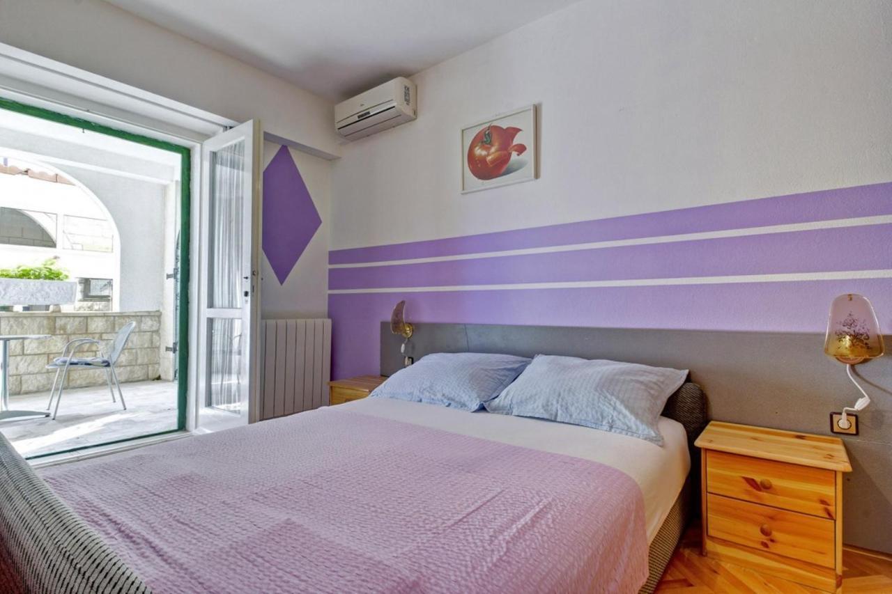 Apartment Anton Makarska